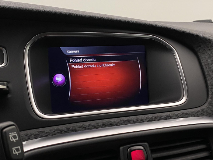 Volvo V40 T3 R-DESIGN AUT