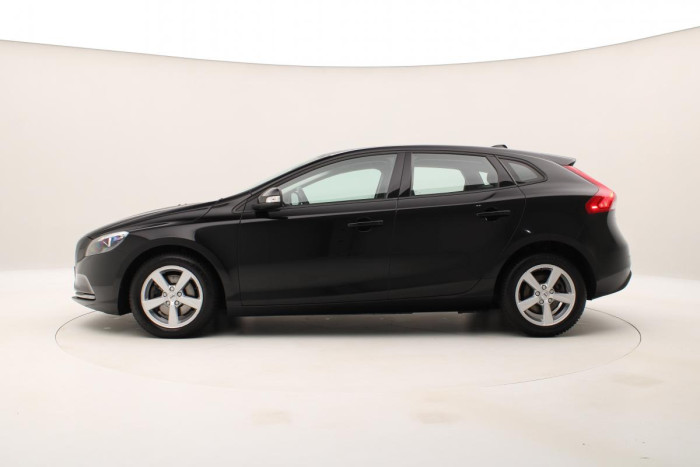 Volvo V40 T2 TEMPOMAT CZ REZERVACE