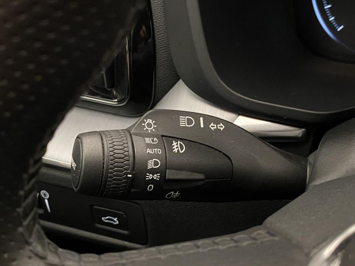 Volvo XC60 T5 AWD MOMENTUM AUT REZERVACE 2.0 Momentum