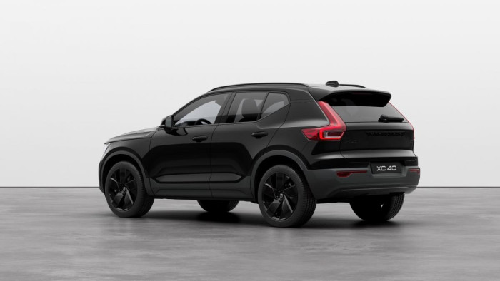 Volvo XC40 B3 AUT PLUS BLACK EDITION 2.0 Plus Edition