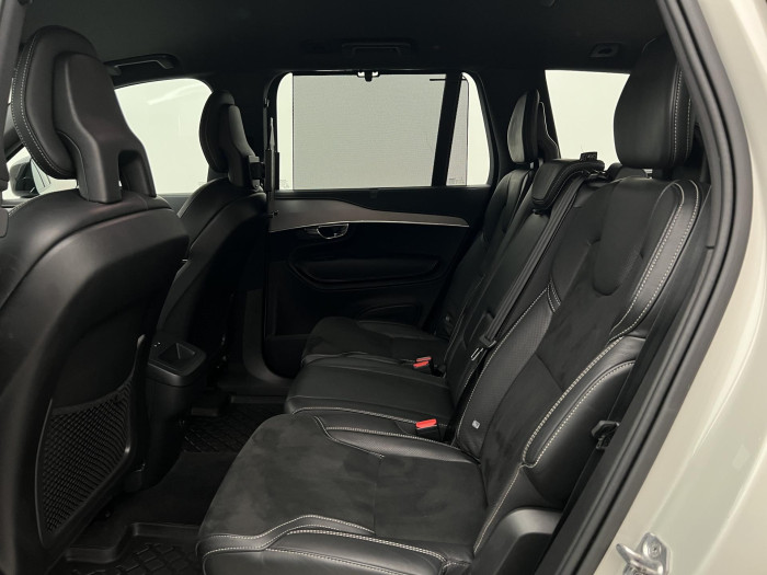 Volvo XC90 B5 AWD R-DESIGN 7MÍSTNÁ AUT CZ