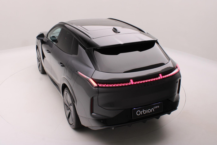 Lynk & Co 08 MORE PHEV