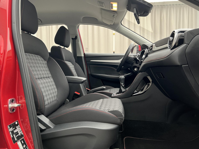 MG ZS 1.5 ESSENTIAL PLUS CZ 1.maj.