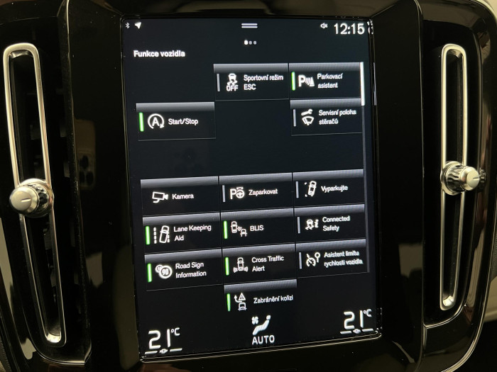 Volvo XC40 T3 INSCRIPTION 1.maj.