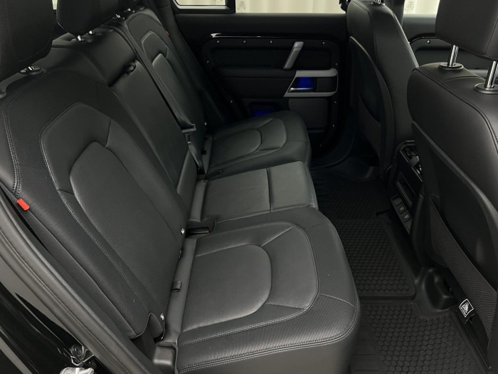 Land Rover Defender 110 D300 X-DYNAMIC 3.0 d Dynamic