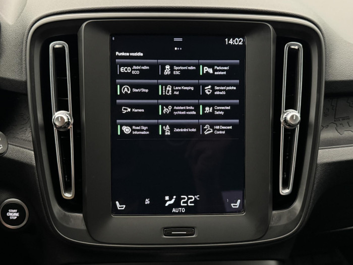 Volvo XC40 T2 MOMENTUM AUT CZ 1.5 Momentum