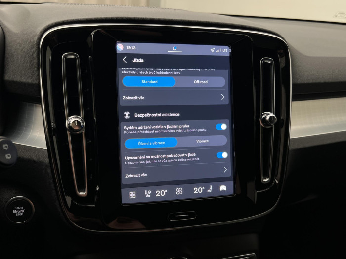 Volvo XC40 B3 DARK PLUS AUT