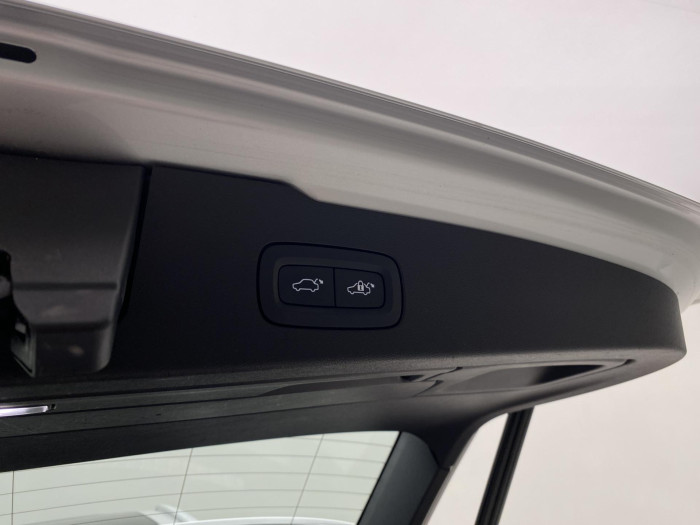 Volvo V60 CC B4 AWD MOMENTUM AUT 2.0 CC CC Momentum