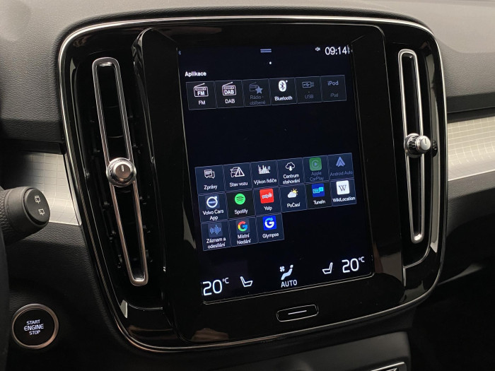 Volvo XC40 B4 AWD MOMENTUM PRO AUT 1.maj 2.0 Momentum