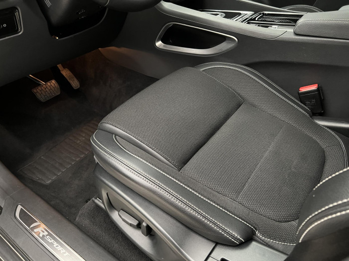 Jaguar F-Pace 20d R-SPORT AWD AUT CZ 2.0 d Sport