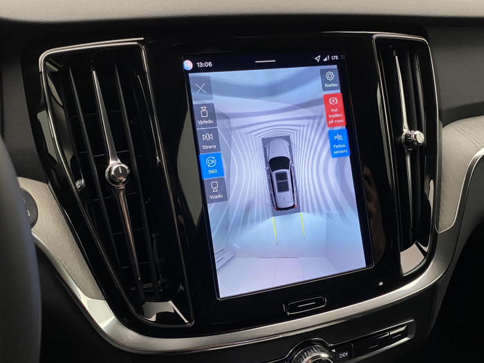 Volvo V60 B4 AUT DARK PLUS