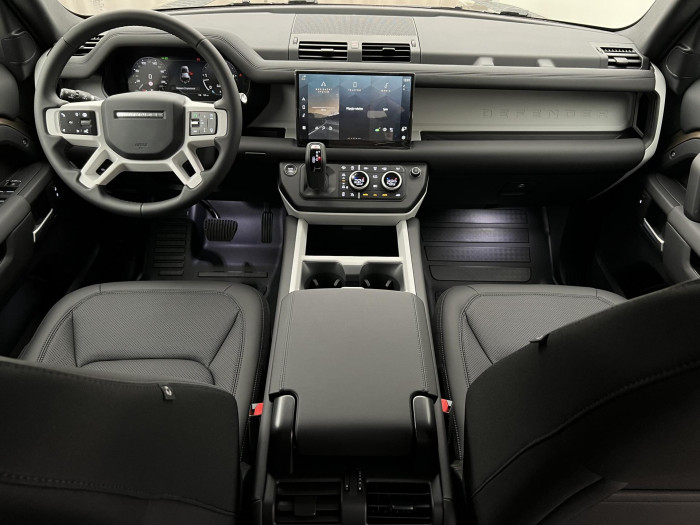 Land Rover Defender 110 D200 S AWD Aut REZERVACE 3.0 d