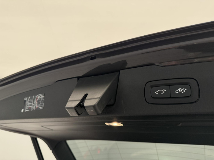 Volvo V60 CC B5 AWD PLUS BRIGHT AUT