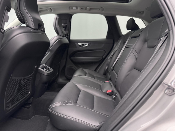 Volvo XC60 B6 AWD INSCRIPTION CZ