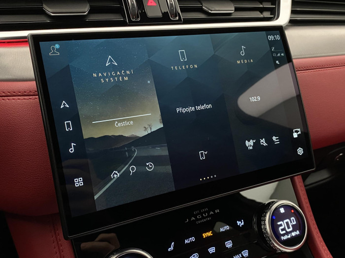 Jaguar F-Pace D300 S R-DYNAMIC AWD REZERVACE 3.0 d Dynamic