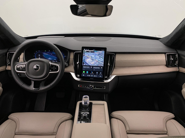 Volvo XC90 T8 AWD RECHARGE DARK ULTRA 7