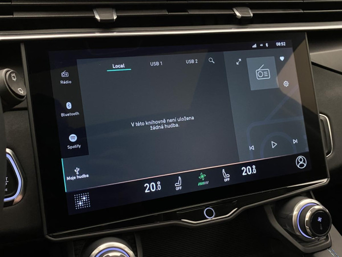 Lynk & Co 01 PHEV DCT AUT 1.maj. REZERVACE