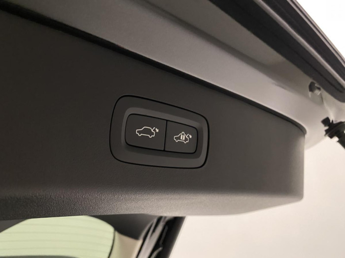 Lynk & Co 01 PHEV DCT AUT 1.maj