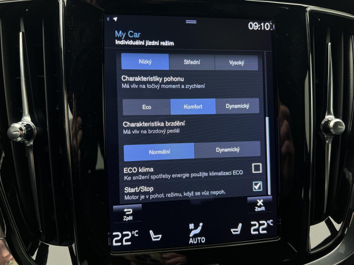 Volvo V60 B3 R-DESIGN AUT 1.maj.