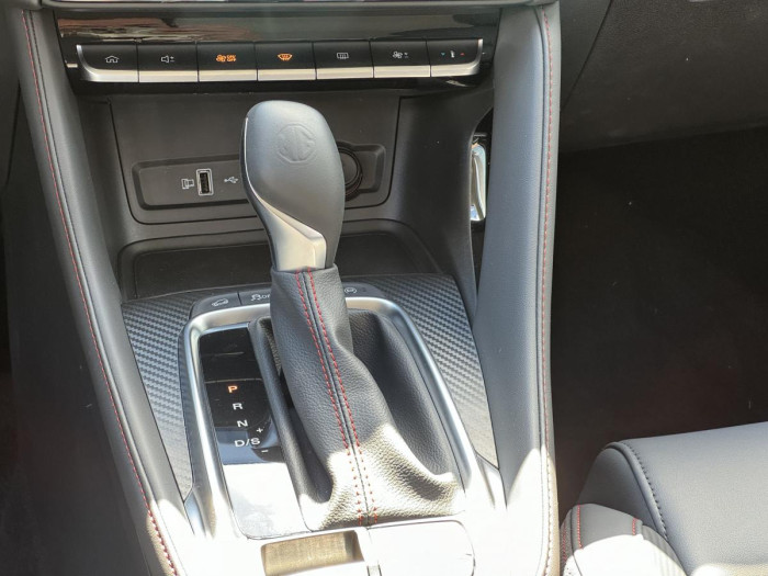 MG ZS EXCLUSIVE AUT. SKLADEM 1.0 Exclusive