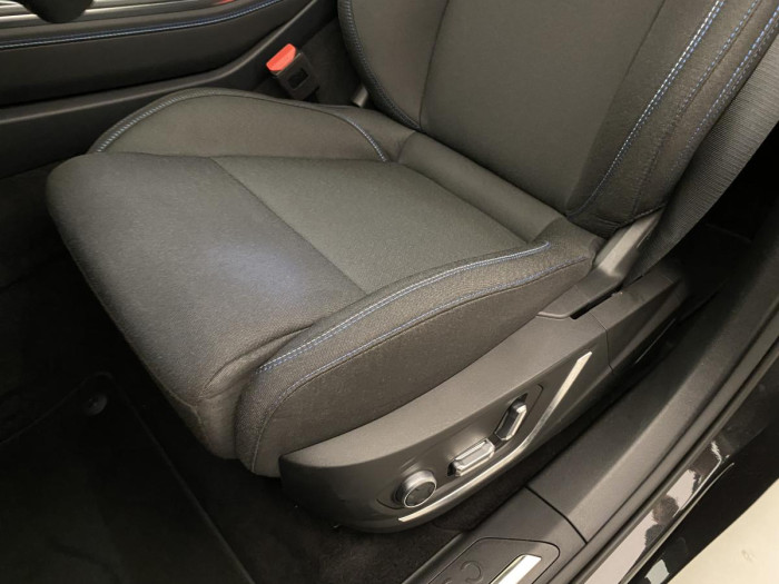 Lynk & Co 01 PHEV DCT AUT 1.maj. REZERVACE