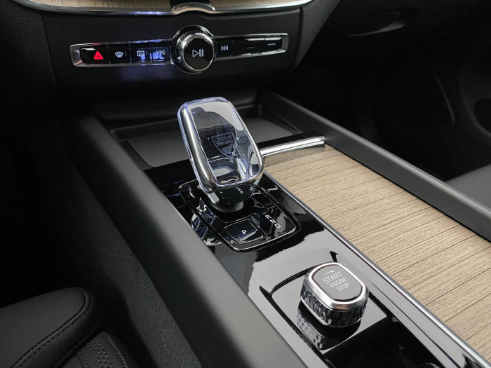 Volvo XC60 B5 AWD AUT DARK PLUS