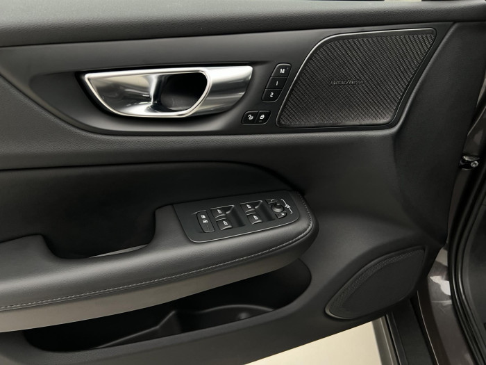 Volvo V60 CC B5 AWD PLUS BRIGHT AUT