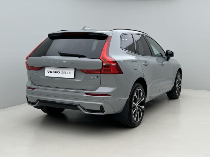 Volvo XC60 B4 AWD PLUS DARK AUT 1.maj.