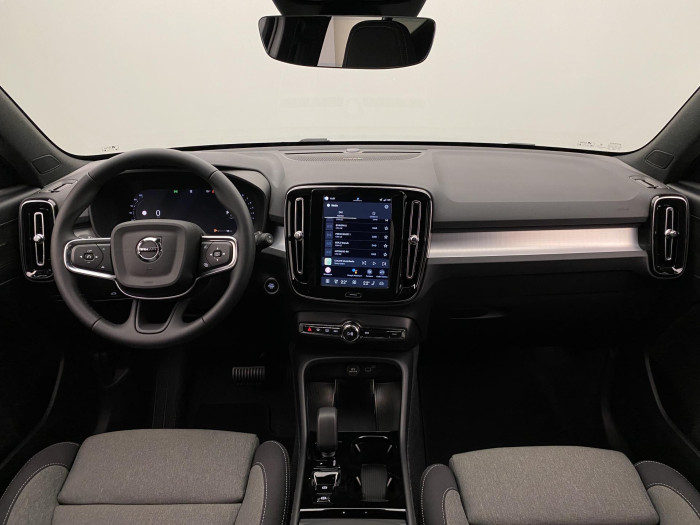 Volvo XC40 B3 AUT PLUS BLACK EDITION
