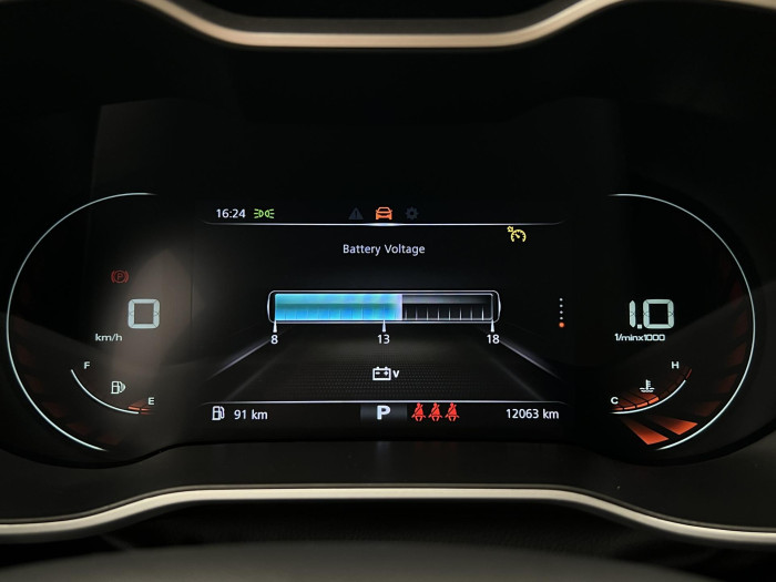 MG ZS 1.0T EXCLUSIVE AUT CZ 1.maj. 1.0 Exclusive