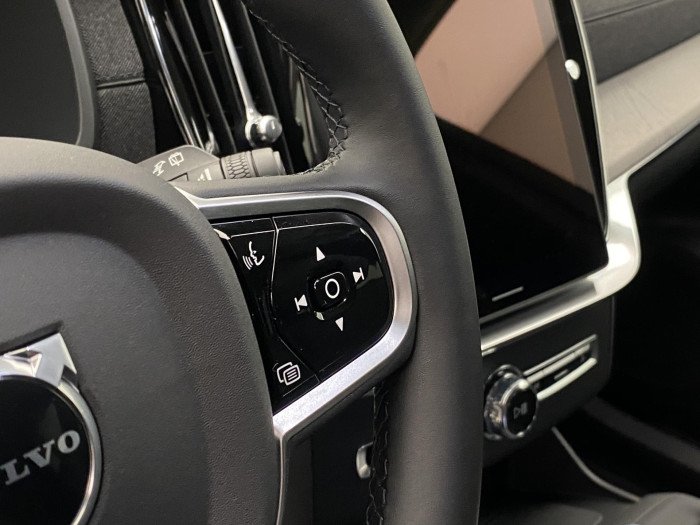 Volvo XC90 T8 AWD RECHARGE DARK PLUS 7m