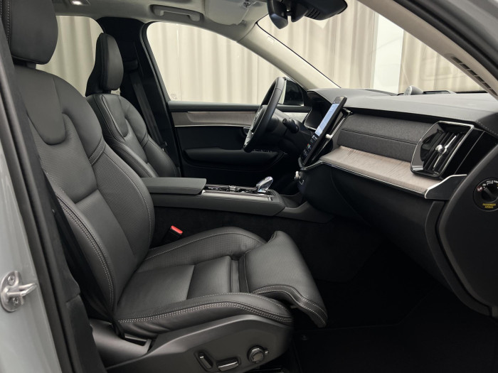 Volvo XC90 T8 AWD RECHRAGE ULTRA DARK AUT