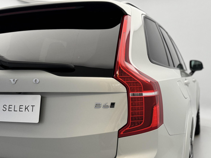 Volvo XC90 B6 AWD R-DESIGN CZ 7 míst