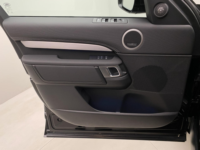 Land Rover Discovery D350 DYNAMIC HSE AWD REZERVACE 3.0 d Dynamic