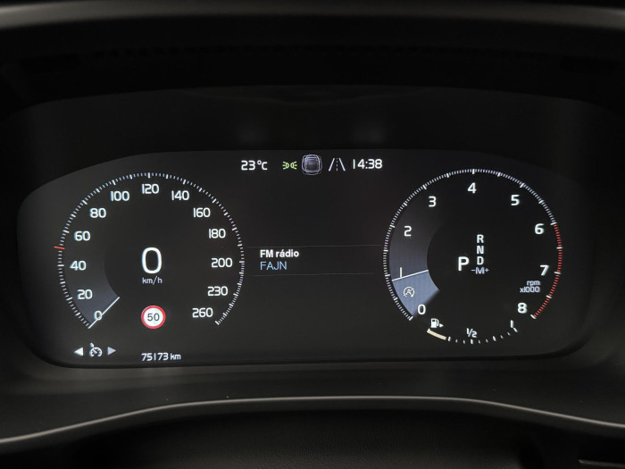 Volvo XC40 T4 AWD MOMENTUM CZ 2.0 Momentum