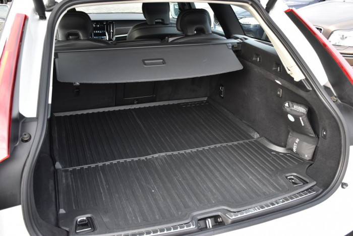 Volvo V90 CC D4 AWD ADVANCED REZERVACE 2.0 d CC CC