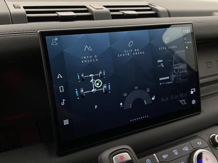 Land Rover Defender D250 X-DYNAMIC SE REZERVACE 3.0 d Dynamic SE