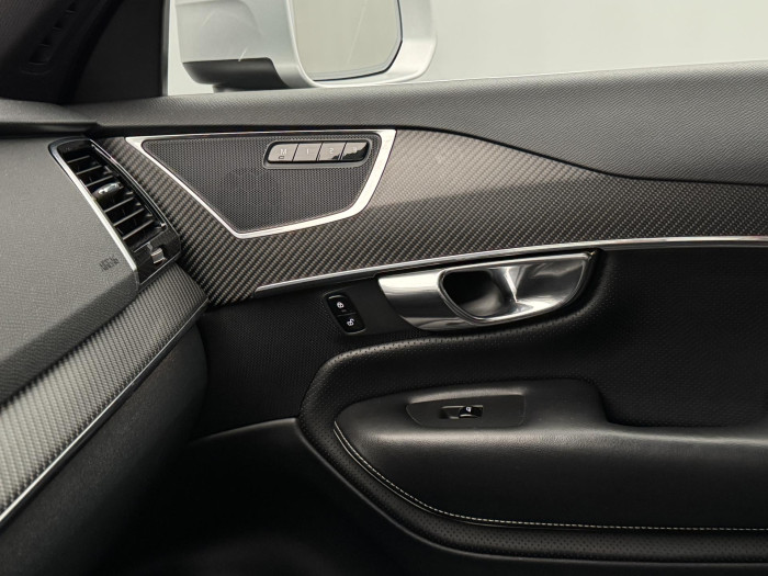 Volvo XC90 D5 AWD R-DESIGN AUT 2.0 d