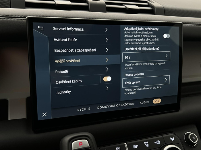 Land Rover Defender 110 D250 X-DYNAMIC SE AWD Aut 3.0 d Dynamic SE