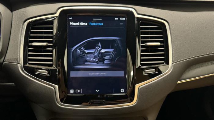 Volvo XC90 B5 AWD ULTIMATE REZERVACE