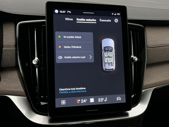 Volvo XC90 B5 AWD ULTRA BRIGHT 7MÍST CZ