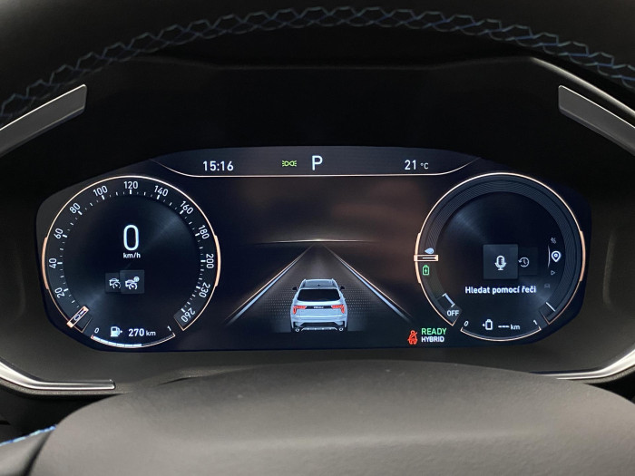 Lynk & Co 01 PHEV DCT AUT 1.maj