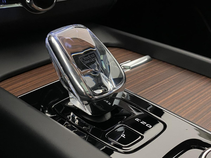 Volvo XC60 B5 AWD ULTIMATE DARK AUT CZ