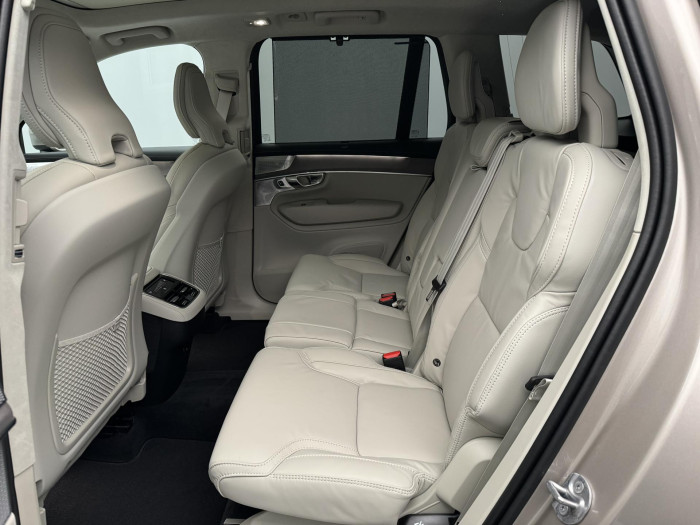 Volvo XC90 B5 AWD AUT BRIGHT ULTRA 7 míst