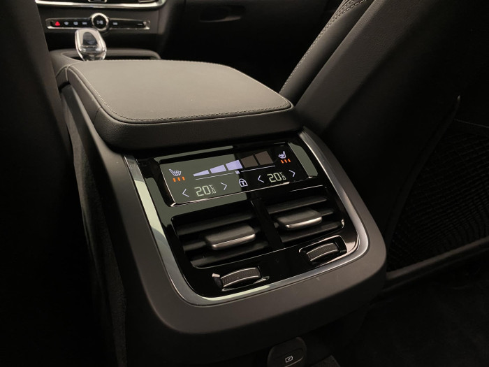 Volvo S90 B5 AWD ULTIMATE BRIGHT 1.maj