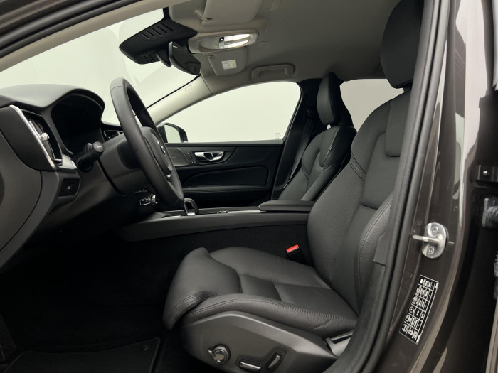 Volvo V60 CC B5 AWD PLUS BRIGHT AUT