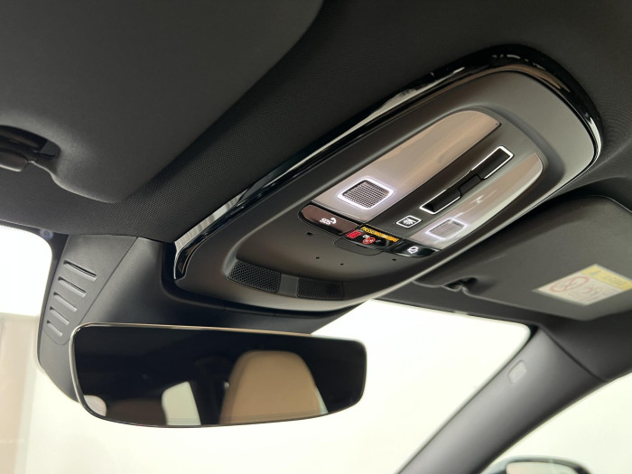 Volvo V60 B4 DARK ULTRA AUT