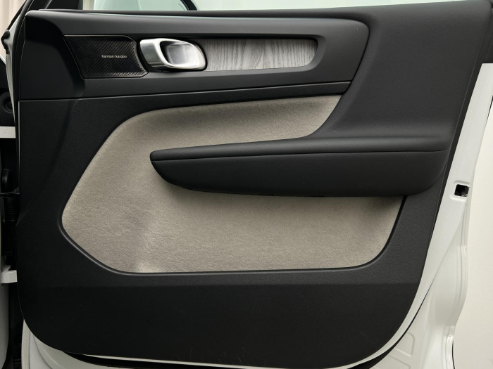 Volvo XC40 T3 INSCRIPTION 1.maj.