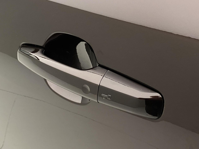 Jaguar F-Pace 5.0 V8 SVR AWD REZERVACE 5.0 V8