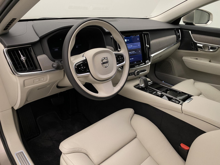 Volvo V90 T6 AWD Plug-in BRIGHT PLUS